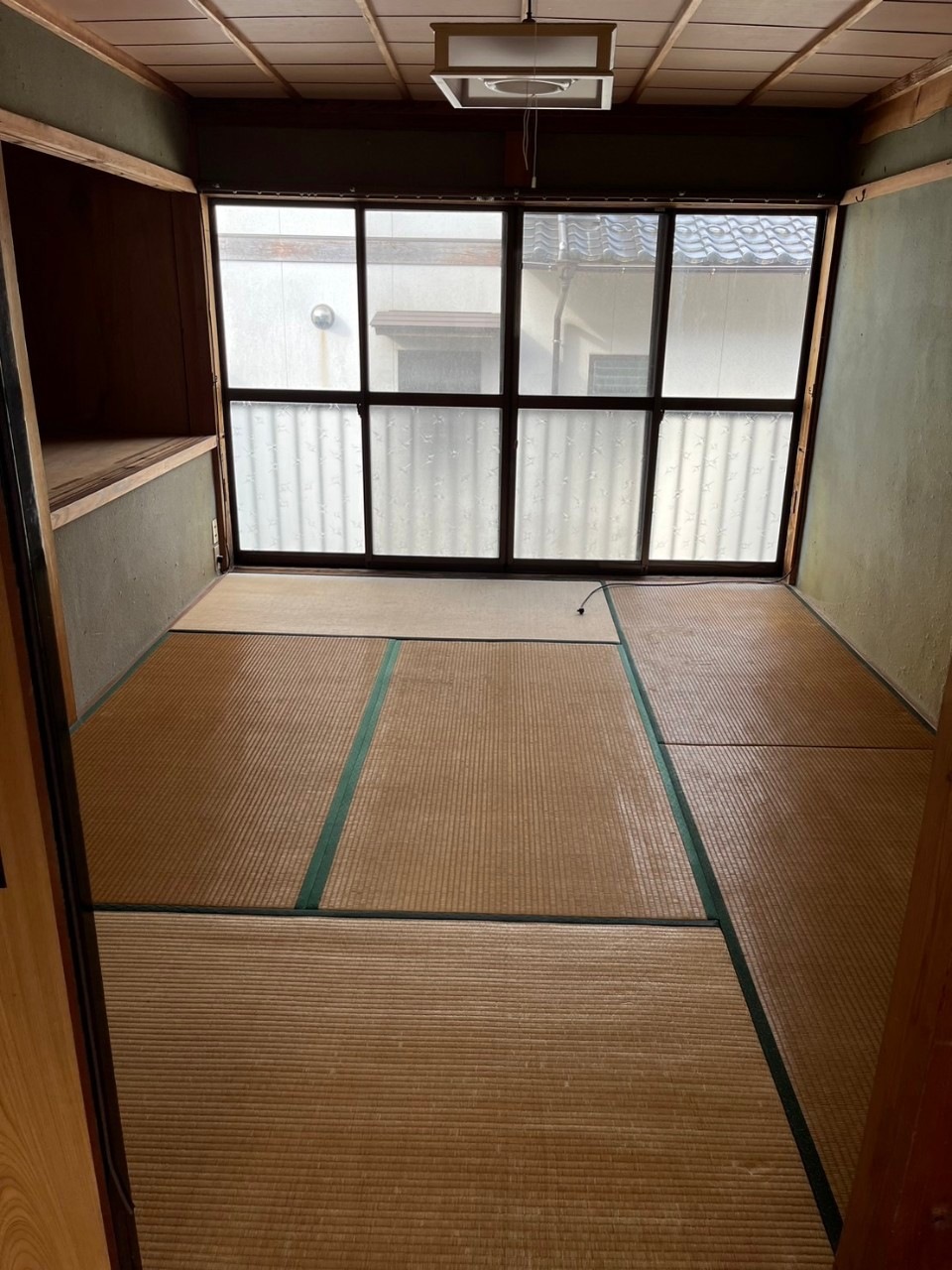 梁の趣を残し、和室を明るい洋室へ