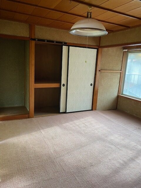 海の色と家族の思い出を重ねた、中古住宅のリノベーション